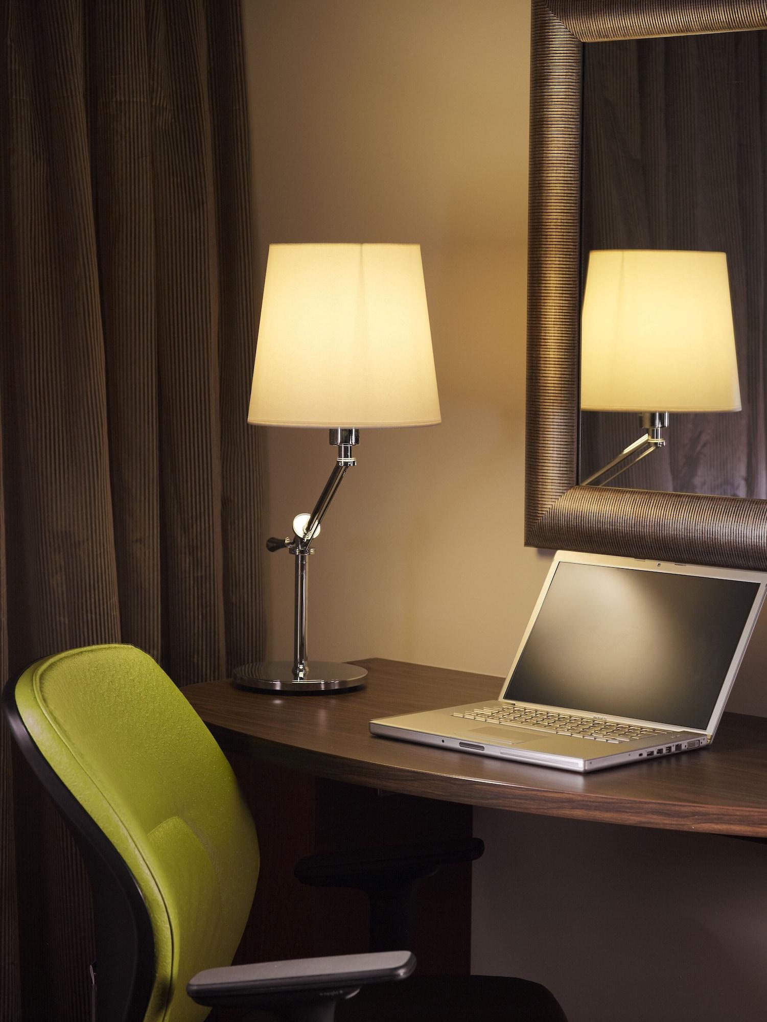 Ty Magor Hotel Room photo