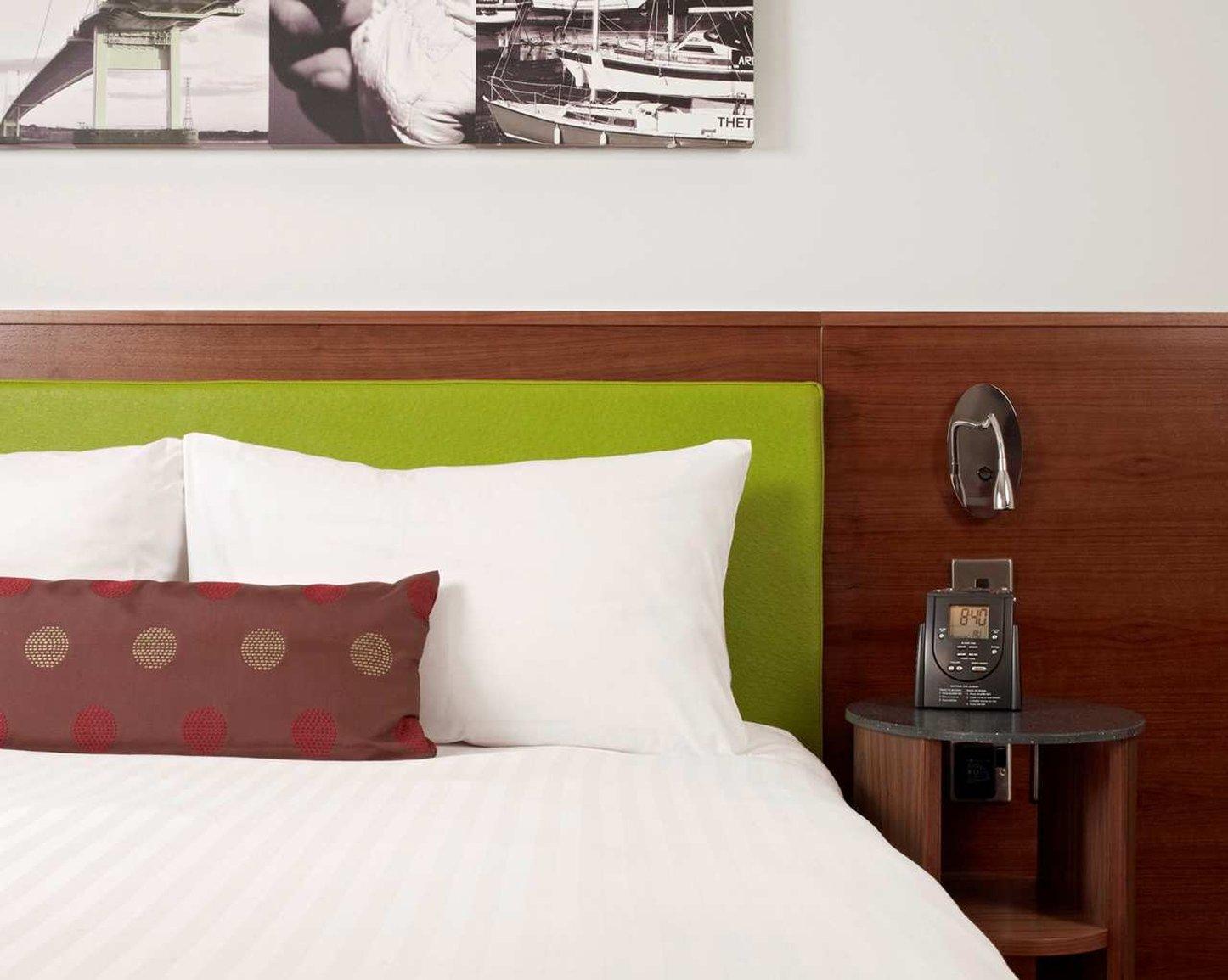 Ty Magor Hotel Room photo